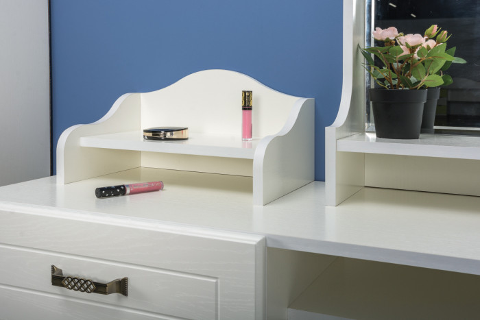 Ливерпуль Стол туалетный 12.46 + Полка 10.118 + Полка 10.117, цвет ясень ваниль/белый, ШхГхВ 119,8х41,3х152,3 см., НЕ универсальная сборка