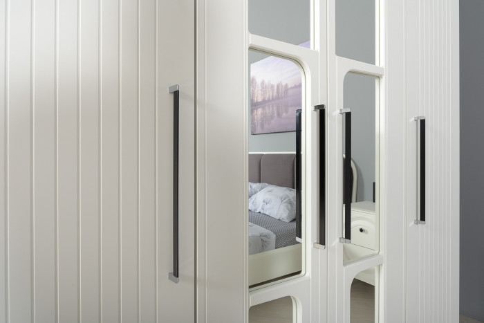 Валенсия Спальня № 32, цвет ЛДСП белый шагрень/МДФ белый шагрень/ткань велутто 19, ортопед есть, сп. м. 1600х2000 мм., б/м