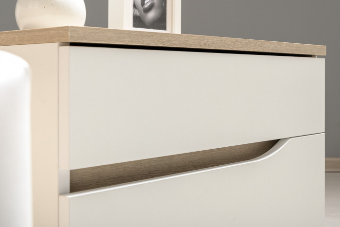 Муссон 13.97 Комод + 16.03 Тумба, цвет белый/дуб эндгрейн элегантный, ШхГхВ 133х39,4х92,6 см., четыре выдвижных ящика, ручки-вырезы, НЕ универс. сб.